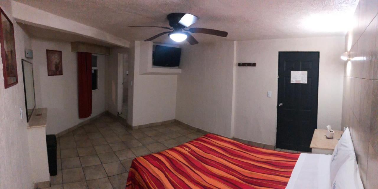 Hotel Vigo Guadalajara Ngoại thất bức ảnh